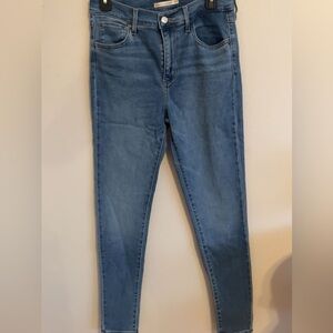 Levi’s 720 High Rise Super Skinny Jeans
